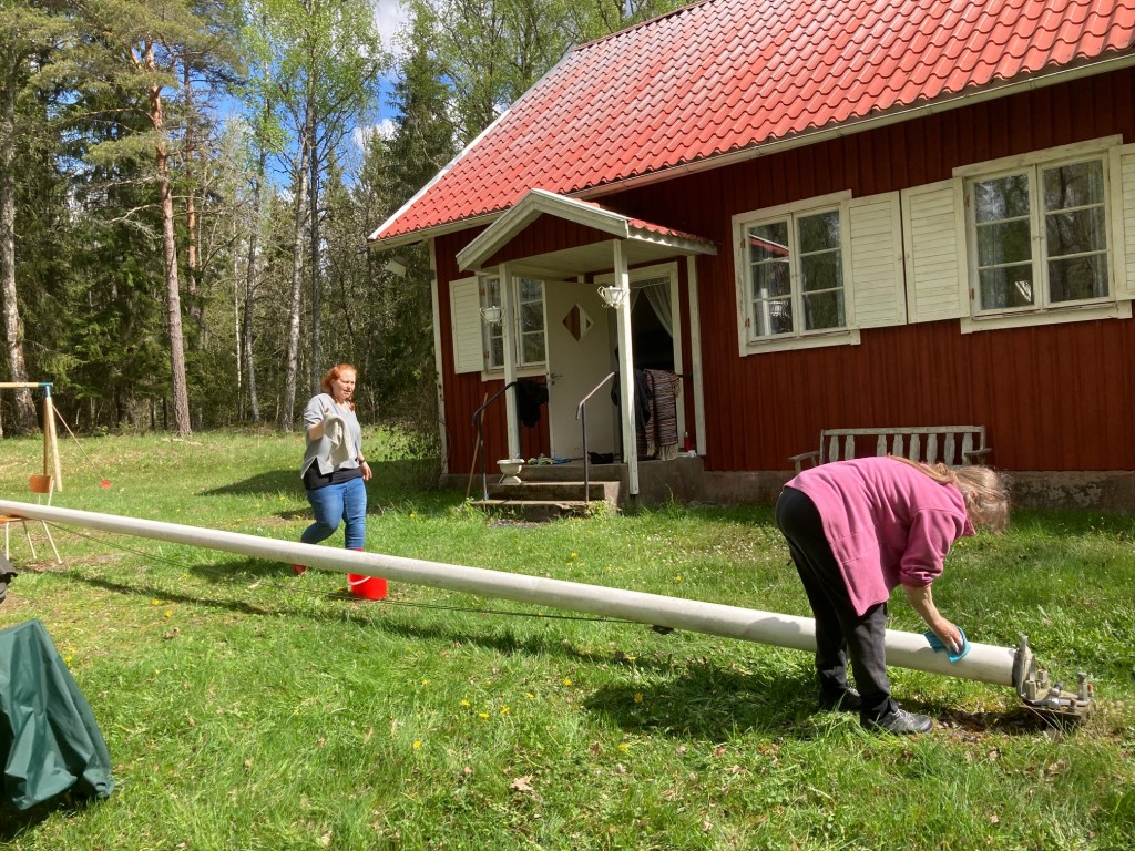 Flaggstången skrubbades