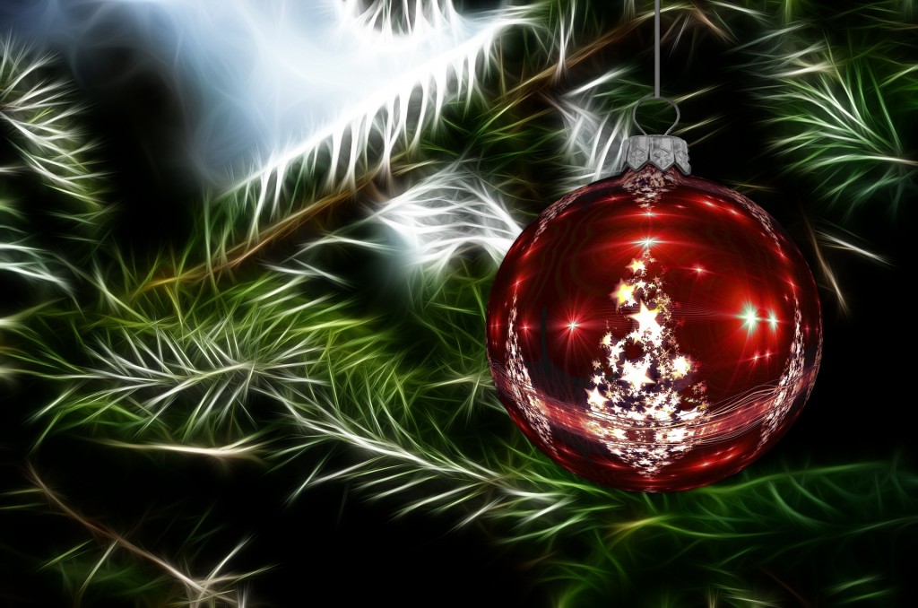 christmas-ornament-1033279_1920