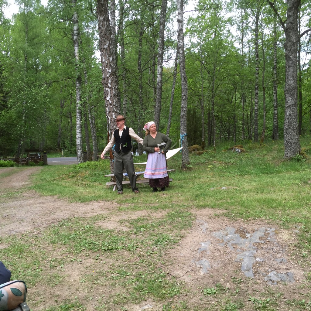 Eulalia har planer, men Nisse är inte riktigt med på noterna