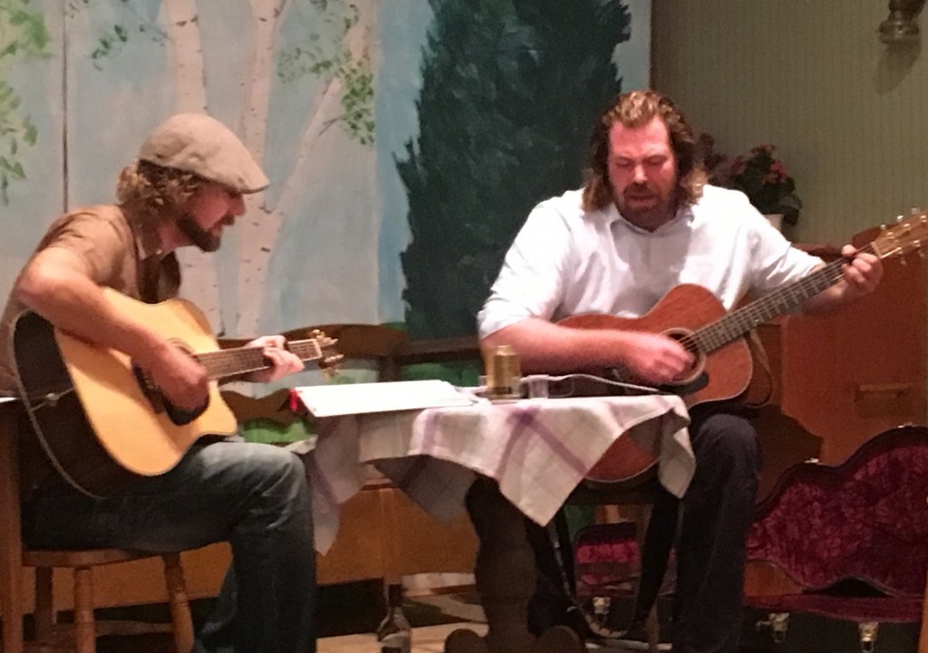 Daniel och Tobias från Braås spelar på höstfesten 2017