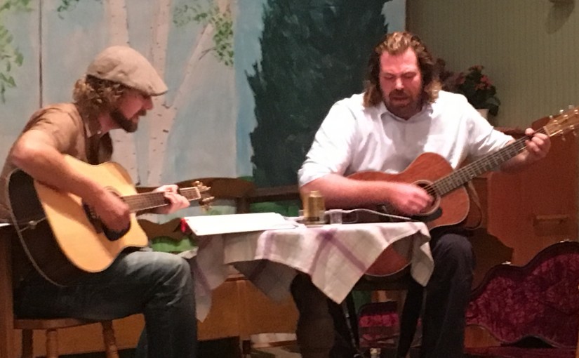 Daniel och Tobias från Braås spelar på höstfesten 2017